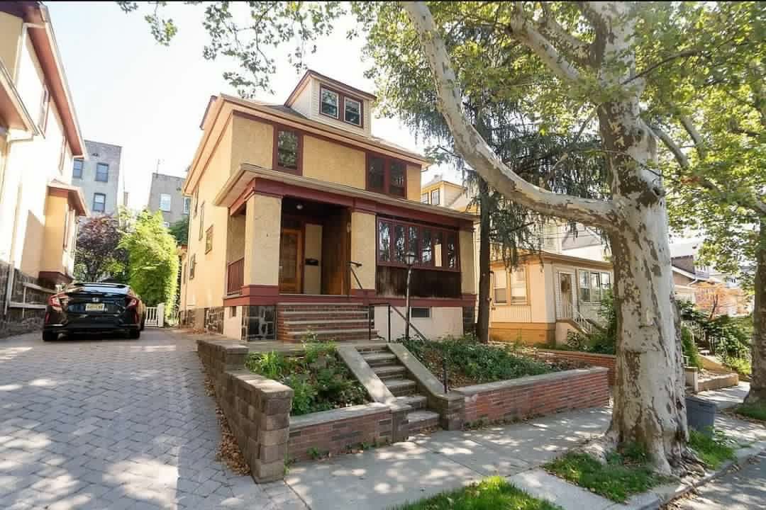 322 78th Street, North Bergen, NJ 07047