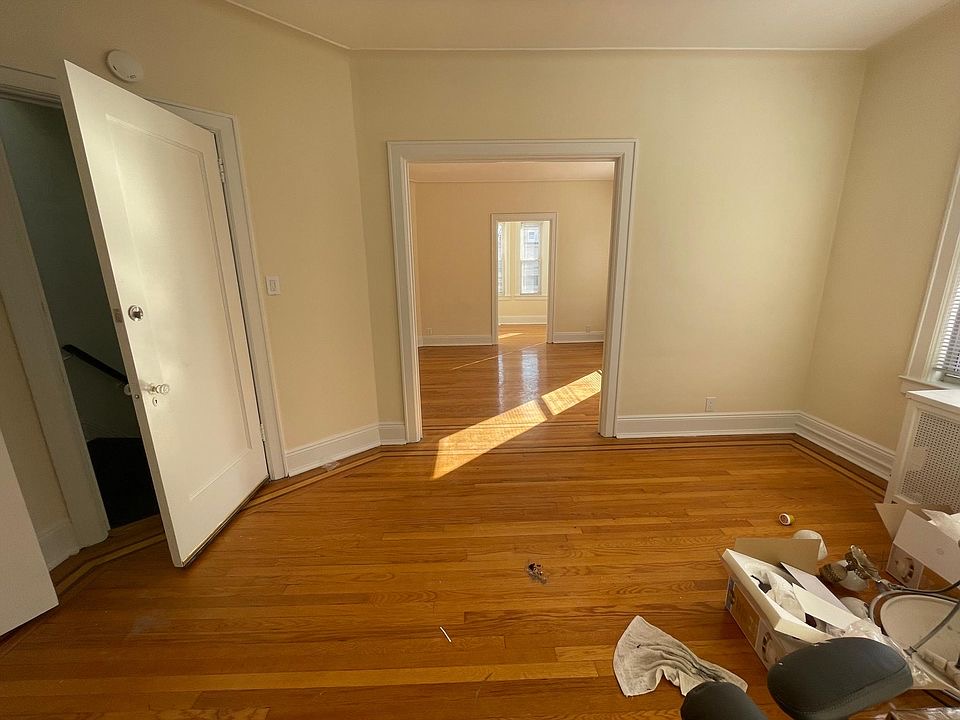 335 E 238th St FLOOR 2, Bronx, NY 10470