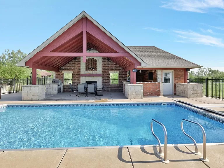 Property image 32