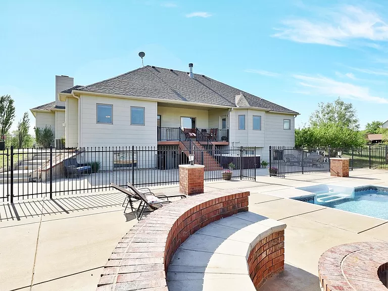 Property image 30