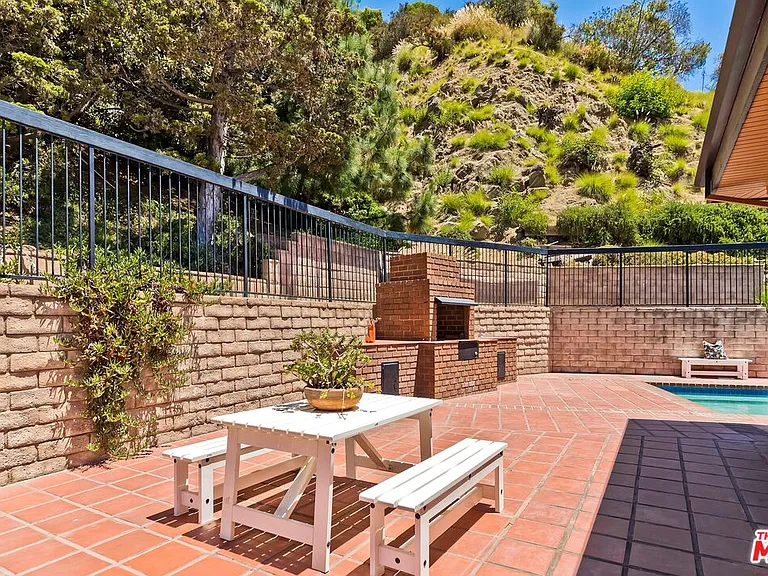 Property image 40